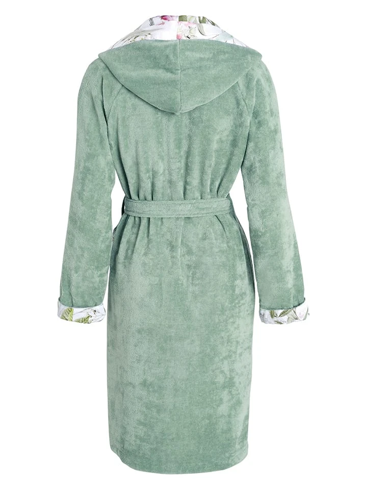 Bademantel in Grün Cacharel Bademantel In Grün -Modebekleidungs Geschäft cacharel bademantel in grun 1