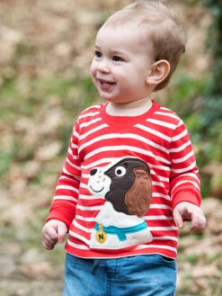 Frugi Longsleeve In Rot -Modebekleidungs Geschäft frugi longsleeve in rot 1