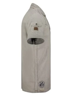 GEOGRAPHICAL NORWAY Poloshirt In Taupe 4 GEOGRAPHICAL NORWAY Poloshirt In Taupe -Modebekleidungs Geschäft geographical norway poloshirt in taupe 2