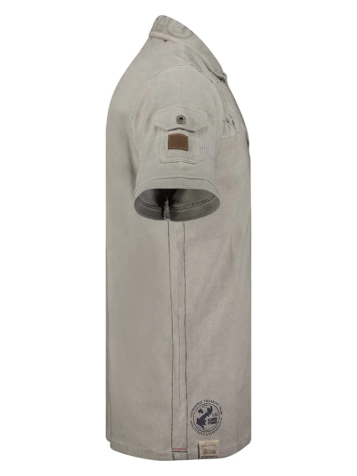 Poloshirt in Taupe GEOGRAPHICAL NORWAY Poloshirt In Taupe -Modebekleidungs Geschäft geographical norway poloshirt in taupe 2