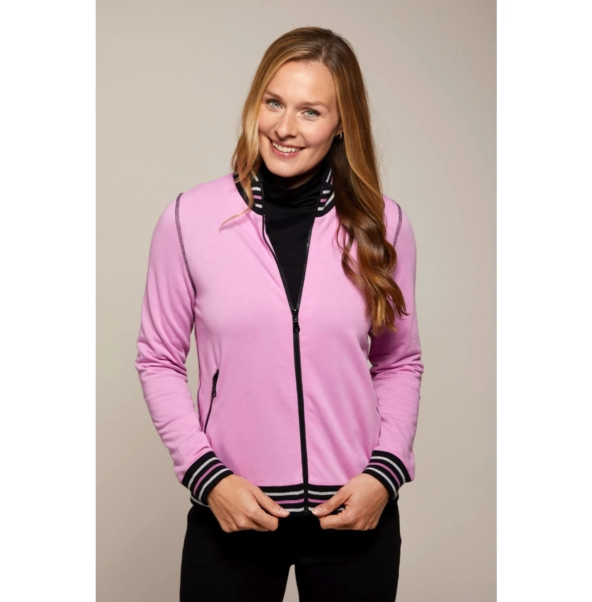 Sweatjacke in malve Sweatjacke In Malve -Modebekleidungs Geschäft hajo polo and sportswear sweatjacke in malve