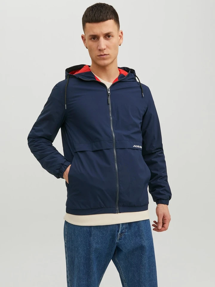 Übergangsjacke "Barton" in Dunkelblau Jack & Jones Übergangsjacke "Barton" In Dunkelblau -Modebekleidungs Geschäft jack and jones ubergangsjacke barton in dunkelblau 1