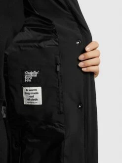 Khujo Winterjacke "Namita" In Schwarz -Modebekleidungs Geschäft khujo winterjacke namita in schwarz 6