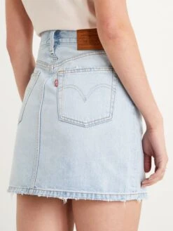 Jeansrock In Hellblau 4 Jeansrock In Hellblau -Modebekleidungs Geschäft levi s jeansrock in hellblau 2