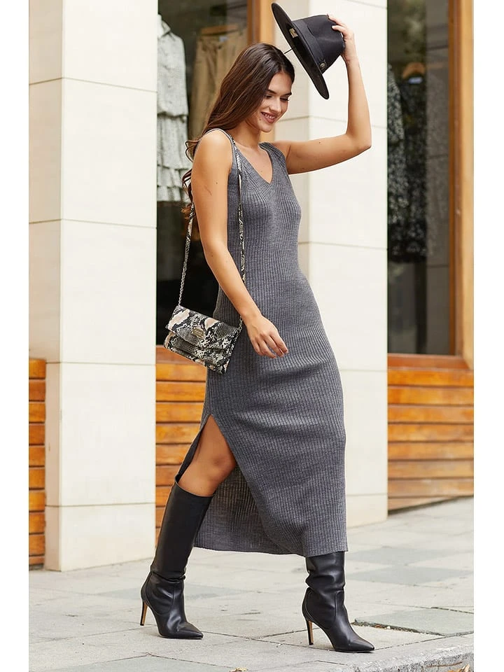 Kleid in Anthrazit Kleid In Anthrazit -Modebekleidungs Geschäft milan kiss kleid in anthrazit 1