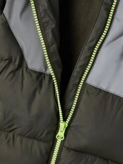 NAME IT Steppjacke In Khaki/ Grau 6 NAME IT Steppjacke In Khaki/ Grau -Modebekleidungs Geschäft name it steppjacke in khaki grau 4