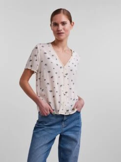 Pieces Bluse In Weiß -Modebekleidungs Geschäft pieces bluse in weiss 3