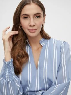 Y.A.S Kleid "Hoppa" In Hellblau 5 Y.A.S Kleid "Hoppa" In Hellblau -Modebekleidungs Geschäft y a s kleid hoppa in hellblau 3